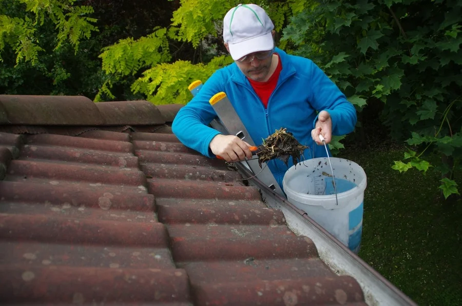 Premium Gutter Cleaning Service San Francisco, CA Premium Gutter Cleaning Service San Francisco, CA